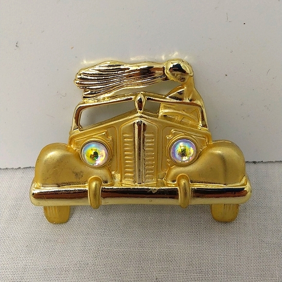 AJC Vintage Gold Tone Convertible Car Brooch - Picture 3 of 7